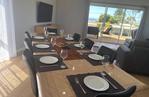 Para Wurlie House | Bayview Escape - Sea views from balcony! Off Peak Special!