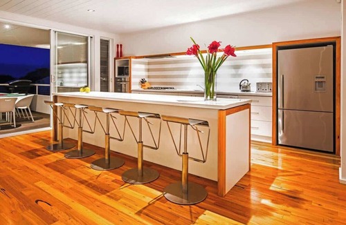 Dunsborough House | Bayview on Lorna: Beach & Town at Your Doorstep