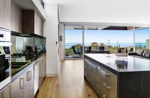 Rye House | Bayview Waterfront home Tyrone Foreshore