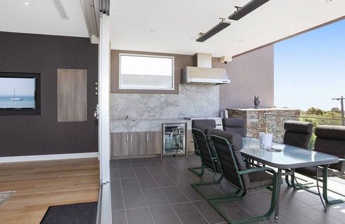 Rye House | Bayview Waterfront home Tyrone Foreshore