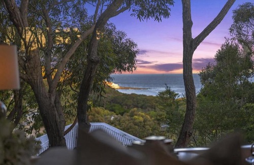 Hardys Bay House | Beach, Bay, Bush and Heated Plunge Pool