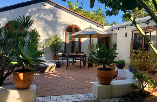Suffolk Park House | Beach Bliss - Private Suite, Tropical Tranquility, 3 mins walk to beach