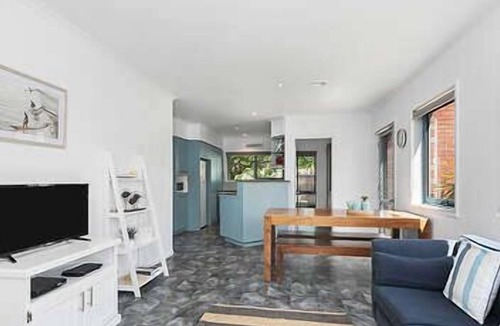 Queenscliff Apartment | BEACH BREEZE