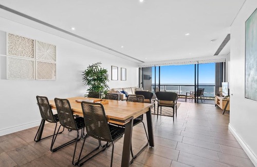 Sunrise Beach Apartment | Beach Chalet 7 - Coastal Bliss at Sunrise Beach