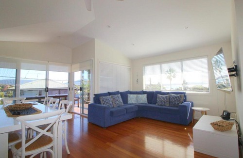 Crescent Head House | Beach Club 2, 5 Gowing Street