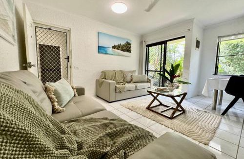 Port Douglas Apartment | Beach Comber