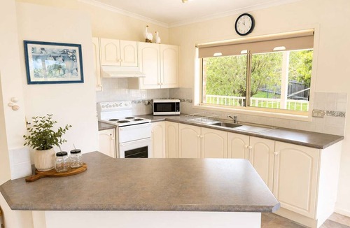 Mollymook Beach House | Beach Dreaming at Mollymook close to Beach