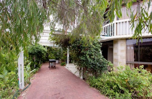 Coogee Apartment | Beach Haven and Kite Surfers dream