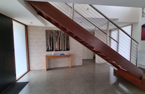 Point Lonsdale House | Beach Haven in OLD Lonnie