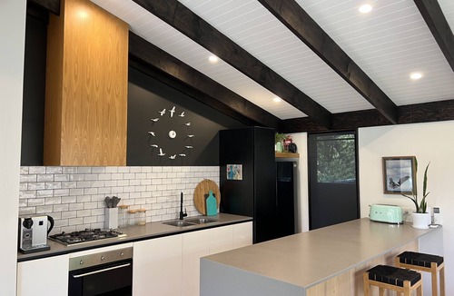 Flinders House | Beach house at Flinders - minutes from the beach and the village.