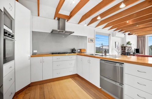 Separation Creek House | Beach House