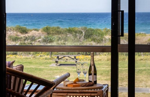 Kiama Downs House | Beach House on Jones Beach