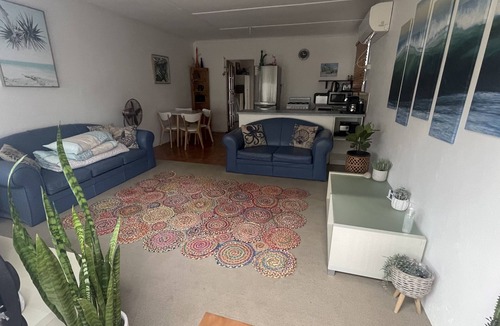 Ripon Apartment | Beach Hut Overnight Rental