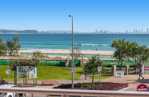 Coolangatta Apartment | Beach Lodge Unit 9