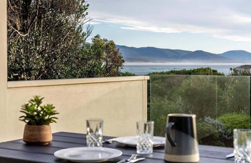 Bicheno House | Beach Path House - Bicheno Accommodation