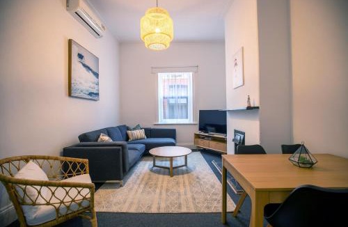 Glenelg South House | Beach & Pines Glenelg