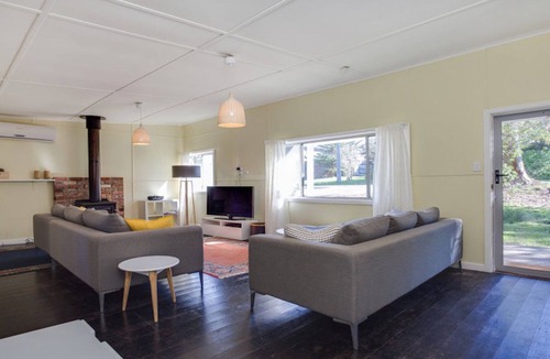 Shoreham House | BEACH RETREAT - Shoreham