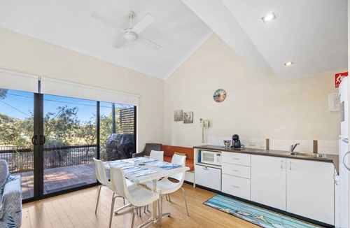Preston Beach House | Beach Shack at Footprints for perfect holiday