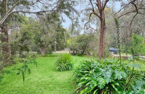 Balnarring Beach House | Beach Shack Hideaway Balnarring - Perfect beach hideaway set amongst nature