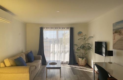 Mandurah Villa | Beach Stay on Ormsby. Two bedroom unit with secure backyard.