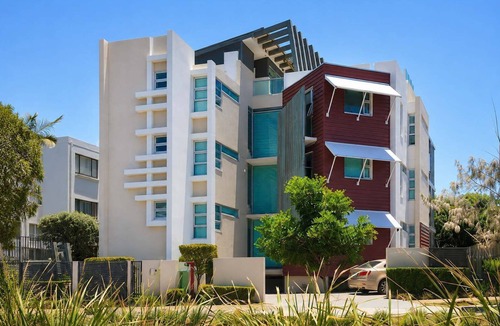 Mooloolaba Apartment | BEACH01- Mooloolaba Beachfront with Private Pool