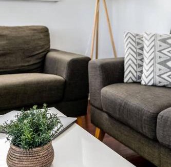 Yamba House | BEACHED @ YAMBA (water views, dog friendly, air con)