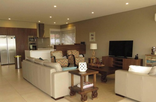 South West Rocks Apartment | BEACHES UNIT 4 - LUXURY WATERFRONT