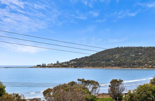 Lorne House | Beachfront 63