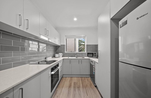 Glenelg North Apartment | Beachfront at Glenelg North
