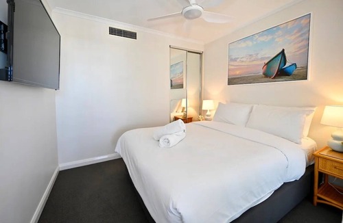 Alexandra Headland Resort | Beachfront Choices - Beach, Lagoon, Spa ZE1