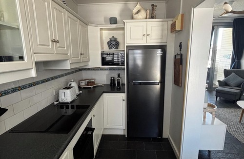 West Beach Apartment | *Beachfront Escape in West Beach! Ocean views, steps from the sand!