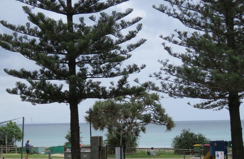 Coolangatta Apartment | Beachfront escape in Coolangatta