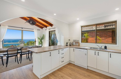 Bermagui House | Beachfront House in Bermagui with private beach access & EV charger available