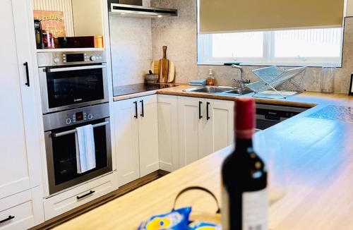 McCracken House | Beachfront Marshmallow- Stunning Beachfront Views
