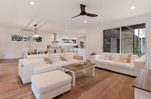 Casuarina House | Beachfront Oasis