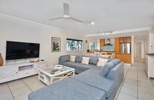 Clifton Beach Apartment | Beachfront On Arlington