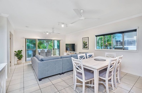 Clifton Beach Apartment | Beachfront On Arlington