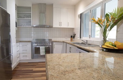 Mission Beach House | Beachfront on Mission - Absolute Beachfront