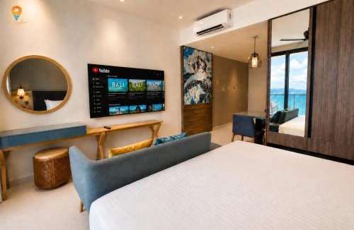 Lubok Buaya Apartment | Beachfront Seaview Suite l Cenang l Super King Bed