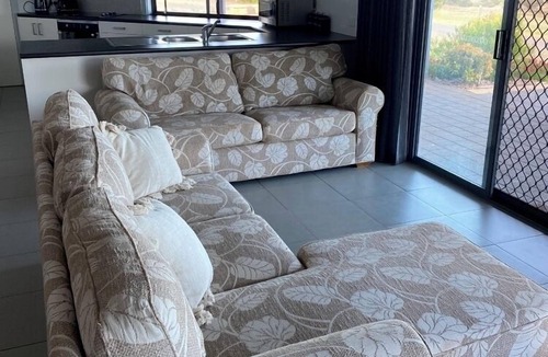 Tickera House | Beachfront Tickera Roundhouse - sea views inside and out - peaceful family home