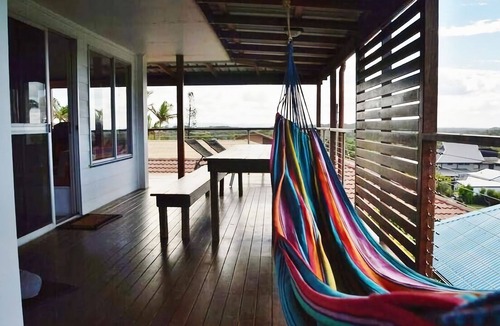 Angourie House | BEACHIES - OCEAN VIEWS