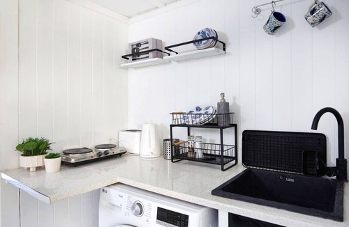Paradise Point Condo | beachside 2 bedroom apartment