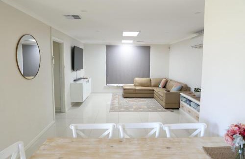 Seaford House | Beachside Base - Seaford - C21 SouthCoast Holidays
