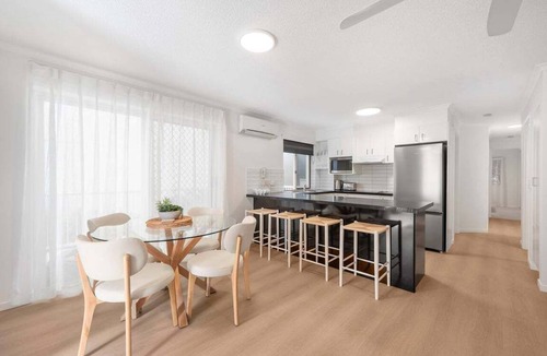 Maroochydore Resort | Beachside Bliss on Sixth Ave