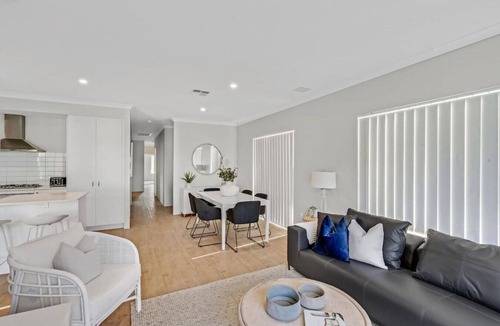 South Bunbury House | Beachside Bliss: Bunbury's Stylish Coastal Villa