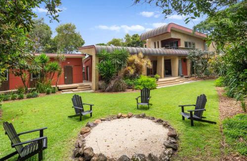 Casuarina House | Beachside Bungalow Casuarina