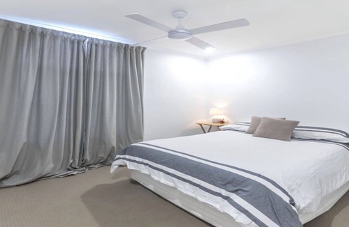 Woorim House | BEACHSIDE BUNGALOW THAT TICKS ALL THE BOXES
