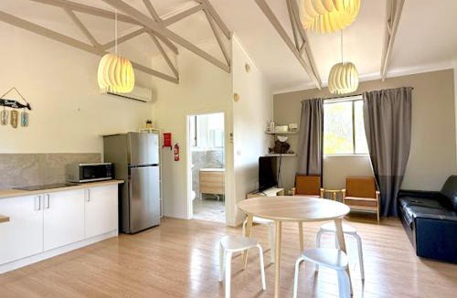 Island Beach Apartment | Beachside Cabin No 2 at Island Beach