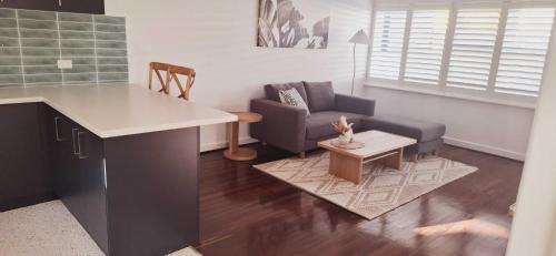 Rockingham Apartment | Beachside Homely Flat in Rockingham - Hosted by Canstay