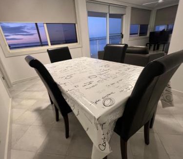 Ripon Apartment | Beachside & Jetty View 5 - Harbour Master Apartment